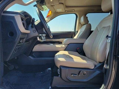 Used 2024 Ford Expedition Max Limited RWD image 17