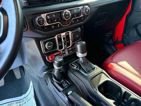 Used 2024 Jeep Wrangler Unlimited Rubicon 392 AWD/4WD image 15