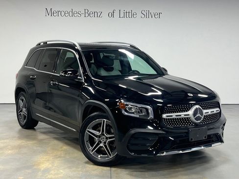 Used 2022 Mercedes-Benz GLB 250 4MATIC image 8