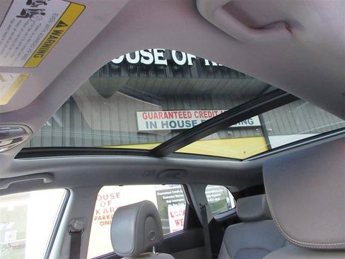 Used 2019 Hyundai Santa Fe XL image 24