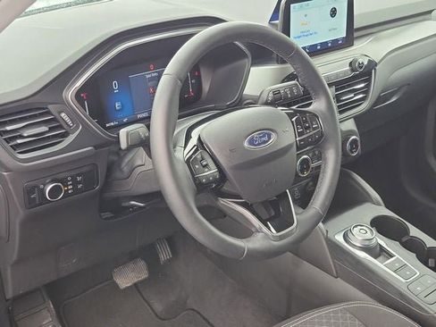 Certified 2024 Ford Escape Active AWD/4WD image 7