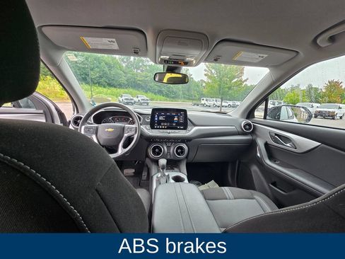 Used 2023 Chevrolet Blazer LT w/ Convenience Package FWD image 17