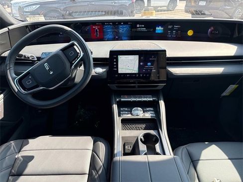 New 2025 Lincoln Nautilus Premier w/ Equipment Group 102A image 16