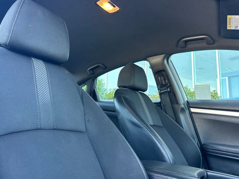 Used 2020 Honda Civic Sport image 17