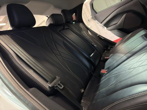 Used 2022 Ford Mustang Mach-E Select image 25