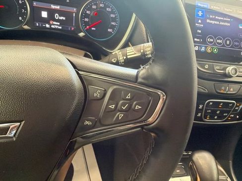 Used 2024 Chevrolet Equinox Premier AWD/4WD image 24