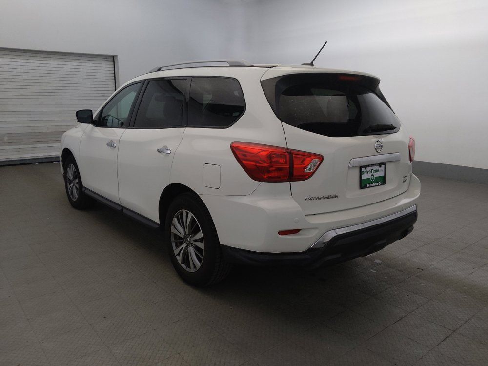 Used 2017 Nissan Pathfinder SV AWD/4WD image 5