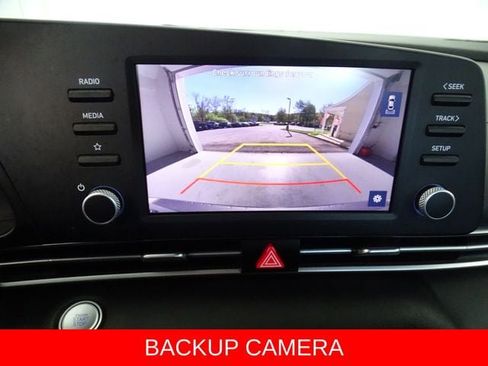 Used 2023 Hyundai Elantra SEL FWD image 13