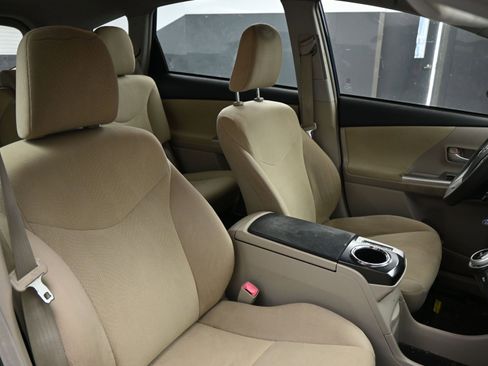 Used 2012 Toyota Prius V Two image 18