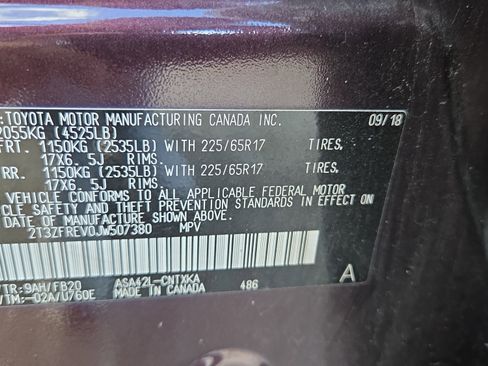 Used 2018 Toyota RAV4 LE image 27