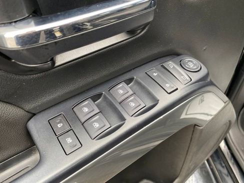 Used 2017 Chevrolet Silverado 1500 LT image 16