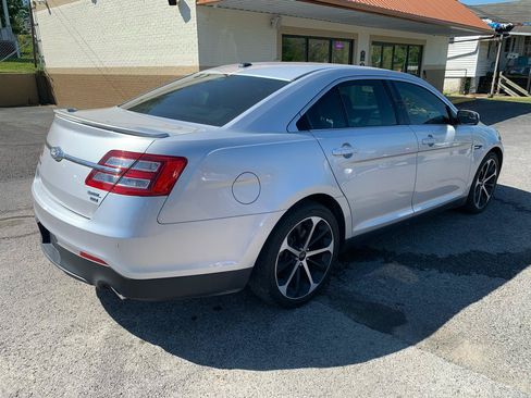 Used 2017 Ford Taurus SEL w/ Equipment Group 201A AWD/4WD image 5