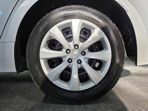 Used 2023 Toyota Corolla LE image 23
