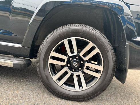 Used 2022 Toyota 4Runner Limited AWD/4WD image 4