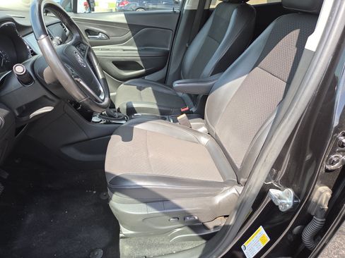Used 2018 Buick Encore Preferred FWD image 9