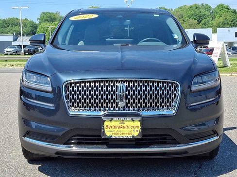 Used 2022 Lincoln Nautilus Reserve AWD/4WD image 2