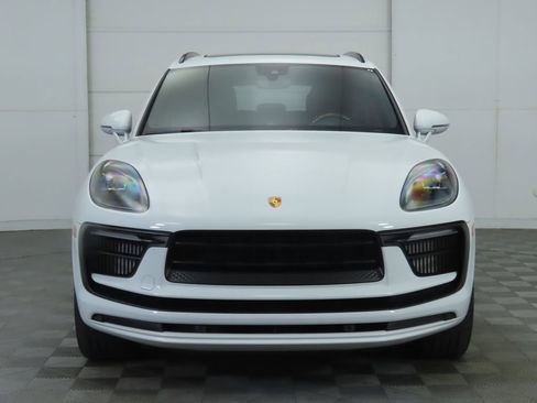Used 2022 Porsche Macan S image 2