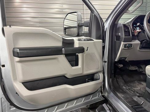 Used 2021 Ford F250 XL w/ STX Appearance Package image 32