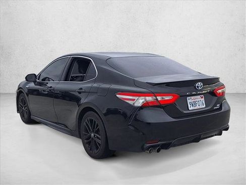 Used 2018 Toyota Camry SE image 7