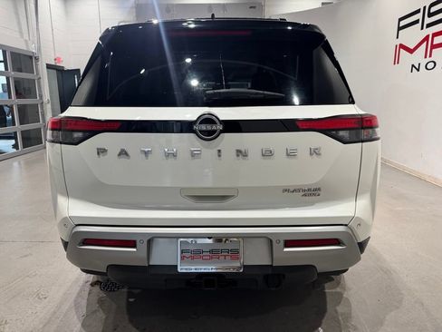 Used 2022 Nissan Pathfinder Platinum w/ Cargo Package AWD/4WD image 6