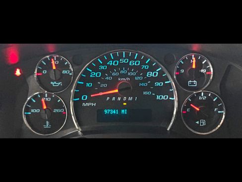 Used 2019 Chevrolet Express 3500 Extended w/ Driver Convenience Package RWD image 39