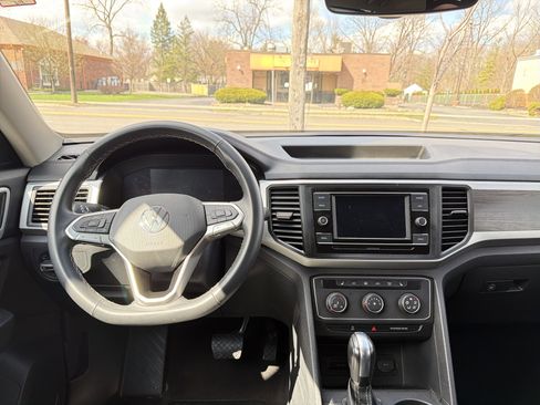 Used 2022 Volkswagen Atlas SE image 10