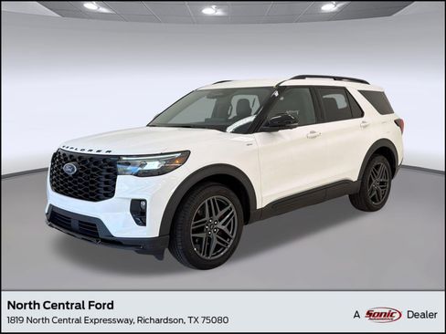 Certified 2025 Ford Explorer ST-Line w/ ST-Line Street Pack image 1