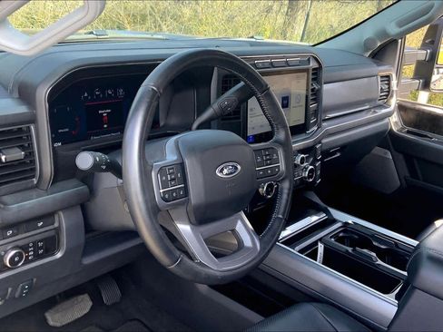 Used 2024 Ford F250 Lariat image 31