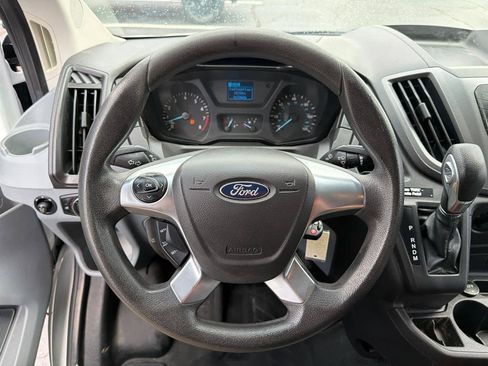 Used 2016 Ford Transit 250 130 Low Roof w/ Exterior Upgrade Package RWD image 12