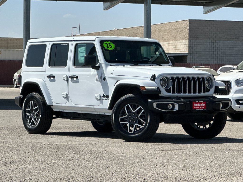 Used 2025 Jeep Wrangler Unlimited Sahara AWD/4WD image 1