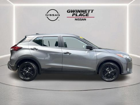 Used 2025 Nissan Kicks Play S FWD image 25