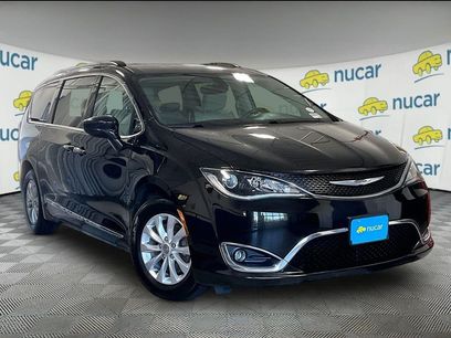 Used 2017 Chrysler Pacifica Touring-L