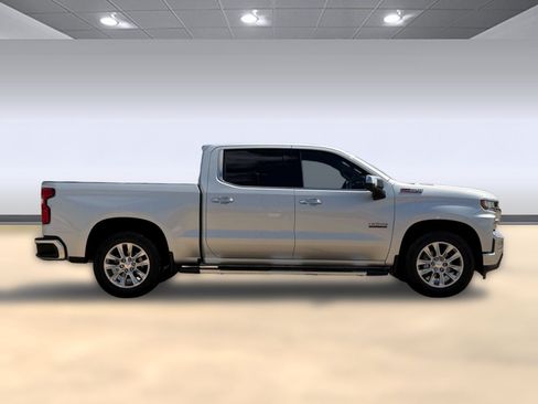 Used 2021 Chevrolet Silverado 1500 LTZ w/ Z71 Off-Road Package AWD/4WD image 8