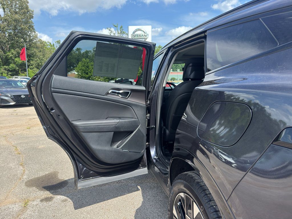 Used 2026 Kia Sportage SX AWD/4WD image 19