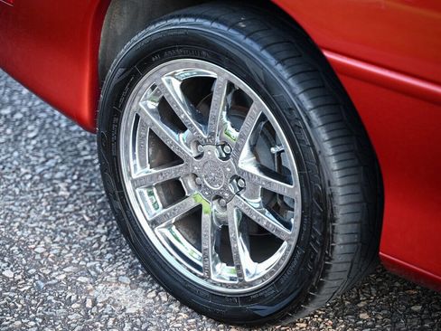 Used 2001 Chevrolet Camaro Z28 w/ Preferred Equipment Group 2 image 32