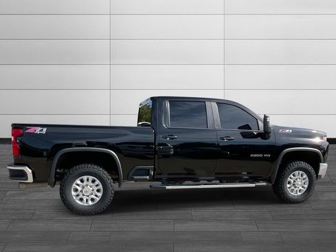 Used 2022 Chevrolet Silverado 2500 LT w/ Convenience Package AWD/4WD image 6