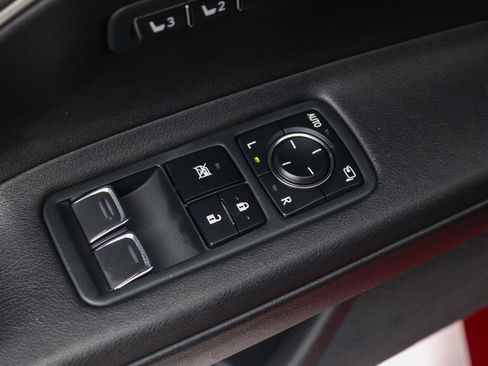 Used 2018 Lexus LC 500 Coupe w/ Performance Package RWD image 30