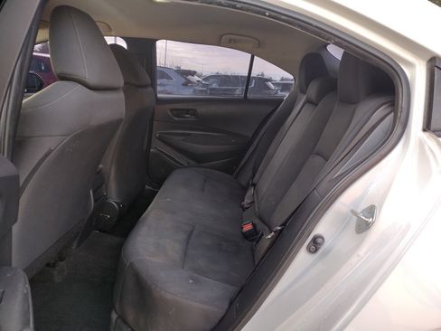 Used 2022 Toyota Corolla LE image 7