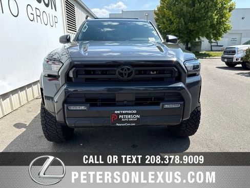 Used 2025 Toyota 4Runner SR5 AWD/4WD image 9