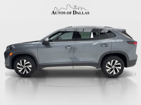 Used 2025 Volkswagen Tiguan S FWD image 5