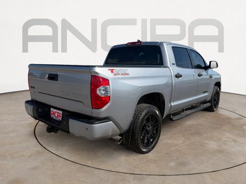 Used 2025 Nissan Kicks SR image 11