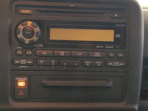 Used 2014 Honda Ridgeline Sport image 25