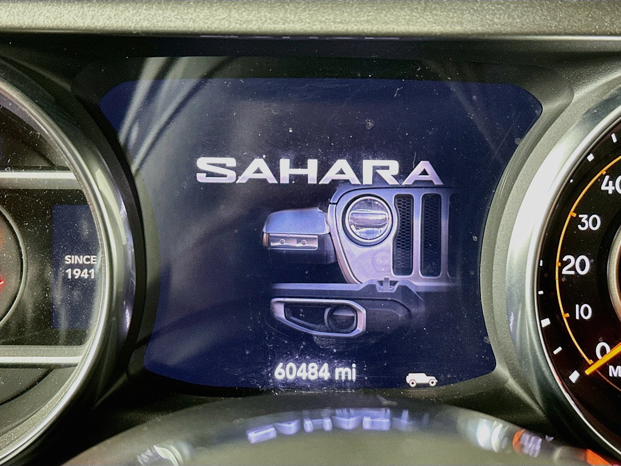 Used 2019 Jeep Wrangler Unlimited Sahara AWD/4WD image 19