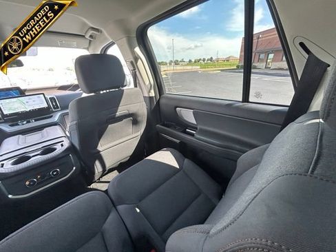 Used 2025 Ford Expedition Max Active RWD image 57