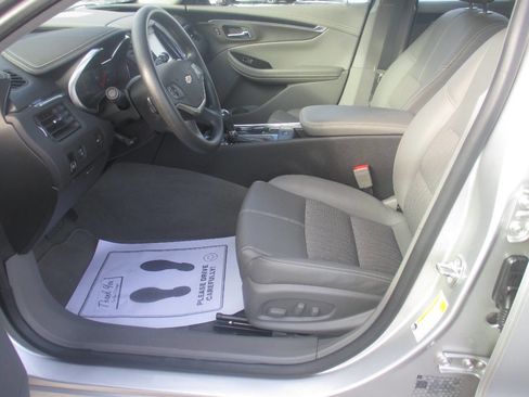 Used 2019 Chevrolet Impala LS image 16