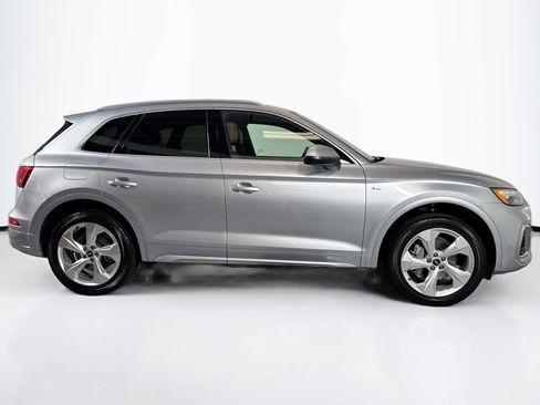 Used 2022 Audi Q5 2.0T Premium Plus w/ Premium Plus Package AWD/4WD image 4