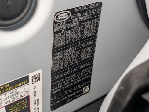 New 2026 Land Rover Range Rover Velar Dynamic SE image 19