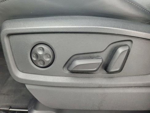 Used 2022 Audi SQ5 Premium Plus w/ Premium Plus Package image 30