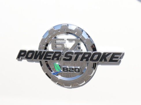 Used 2016 Ford F550 2WD Regular Cab Super Duty image 25