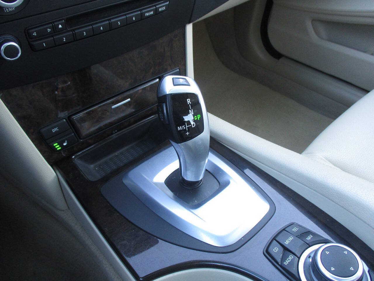 Used 2010 BMW 535i xDrive Sedan AWD/4WD image 60